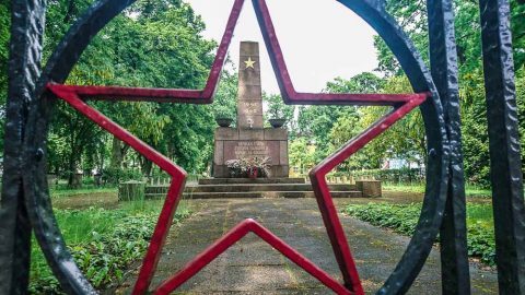 Sowjetischer Ehrenfriedhof Neuruppin