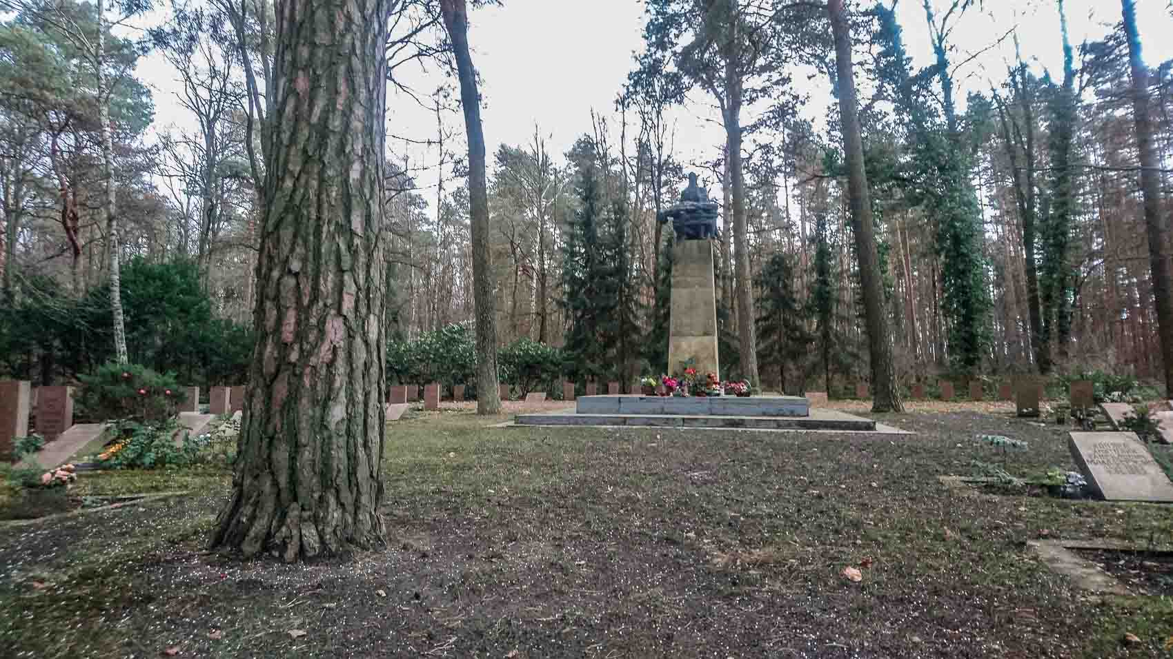 Ehrenmal Sowjetischer Soldatenfriedhof Cottbus